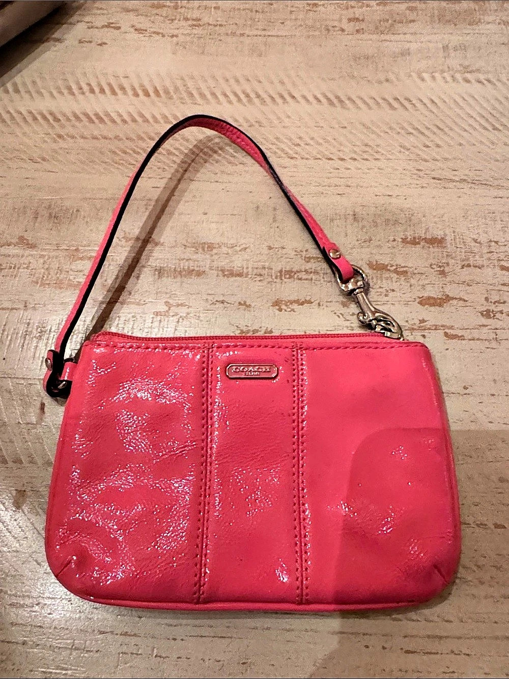 Coach Patent Leather Small Wristlet Pink
